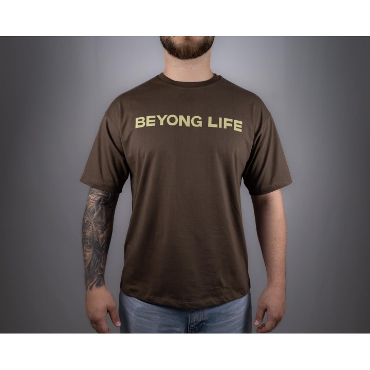 Camiseta Beyong Life marrón